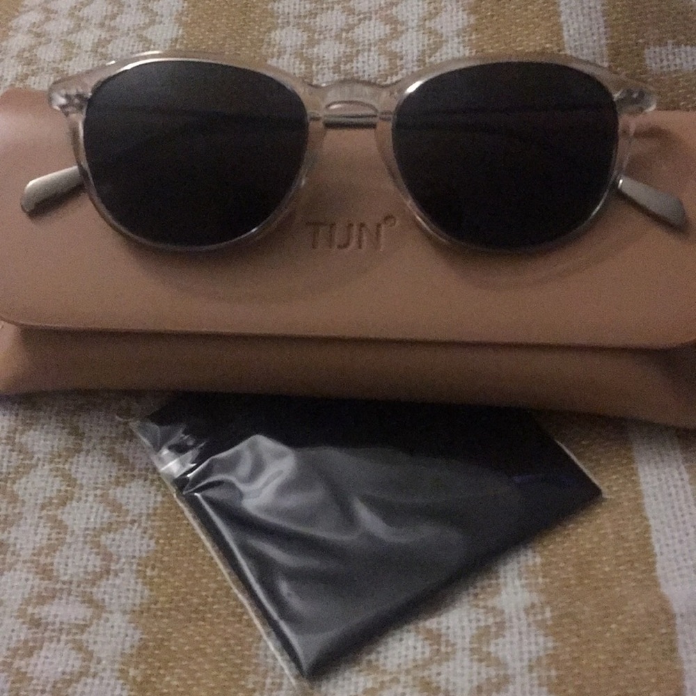 TIJN brand new clear frame sunglasses!